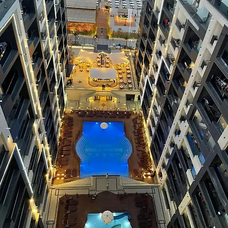 Blue Symmetry By The Sea Apartment *
